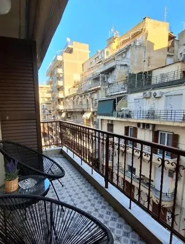 Appartamento Wendy'S Treehouse Atmabnb 27 Salonicco