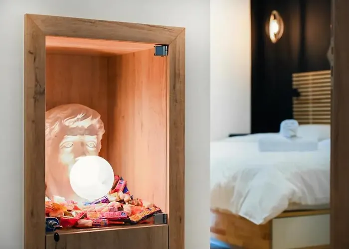 Wendy's Treehouse Tesalónica