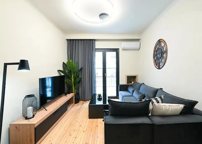 Apartment Wendy's Treehouse *